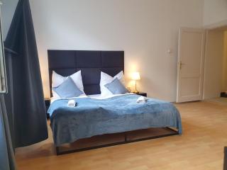 Contemporary 2BR Apartment, Central Location - 6