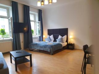 Contemporary 2BR Apartment, Central Location - 0