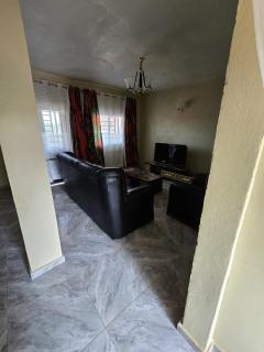 Cosy Apartement Spacieux 2CH 2 SDB, Nkolmesseng Yaounde - 8