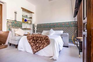 Alzhara Suites Triana - 9