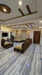 Cozy Family Apartment in Murree - 8