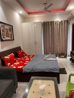 Royal premium studio - 0