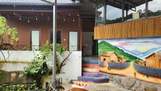 Number 6 Homestay & Tours - 9