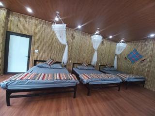 Number 6 Homestay & Tours - 8