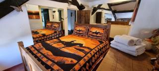 The Big "W" Ranch House - 4