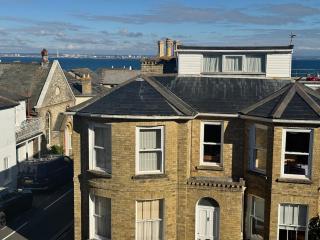 Sea views at Carina centrally located in village - 8