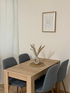 Schöne Wohnung mit Balkon und Parkplätze - 6