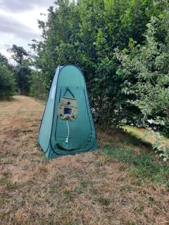 Mobilhome au bord d'étangs sur terrain privé - 8