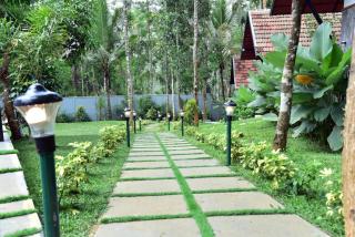 Snow White Wayanad Premium Pool Resort - 6