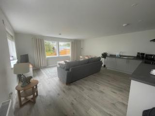 Adaliene's Retreat Flat 2 - 2