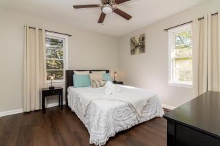 Dual-Family Retreat Sunlit Haven - 8