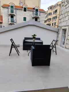 Center Perfect Spot - 6