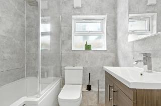 Modern 1Bed Flat, Free Parking Near East Croydon - 5