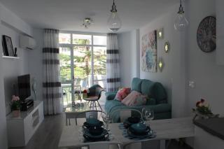 Bonito Apartamento ubicado en La Carihuela - 3