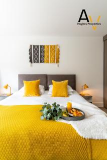 Milton Keynes Luxury 1 Bed Apartment - Free Parking - Fast Wi Fi by AV Hughes Properties - 4