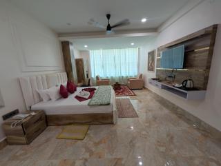 Hotel Delux International - 1