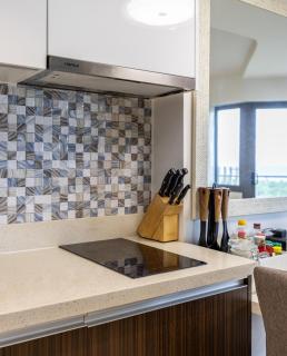 Dominiks Comfort and silent Studio Tambuli Balcony Pool Mactan Ocean View High Floor - 3