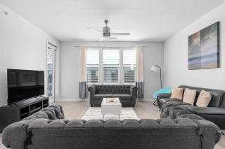 Affordable 2-Bedroom Fishers Pool View - 0