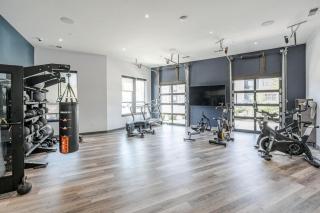 Affordable 2-Bedroom Fishers Pool View - 3