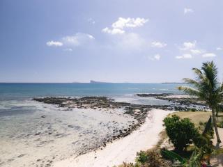 Beachfront apartment with exceptional lagoon view - 9