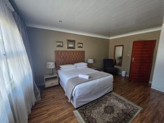 23 on Camden Road Guesthouse - 5