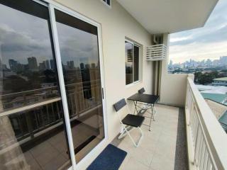 Prisma Pasig Gateway with Balcony and Wifi - 5