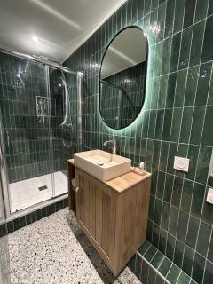 Le Saint Louis, 5 minutes walking from castle - 2