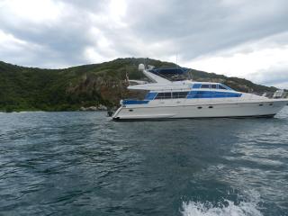 Yacht Charter Pattaya Ocean Marina Resort - 8