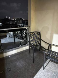 Trois chambres salon sodjatime canape bleu - 1