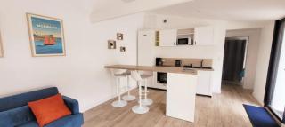 1 bedroom house with enclosed garden - 1