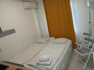 Locuinta intimă, mall Afi, stadion Uta - 0