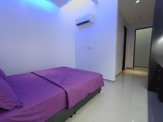 01 Bercham Double-Storey with Workspace Homestay - 1