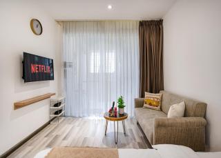 Central District 1 Studio - F3 - 5 mins to Bui Vien - 8