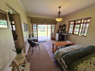 Meadow View Guest Room - 8