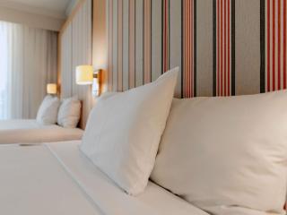 Mercure Gold Coast Resort - 2