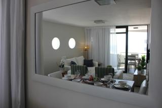 Luxurious 3-bedroom Bloubergstrand Cape Town beachfront apartment with stunning sea and beach view - 9