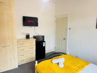 Stratford Victorian Stay - 2