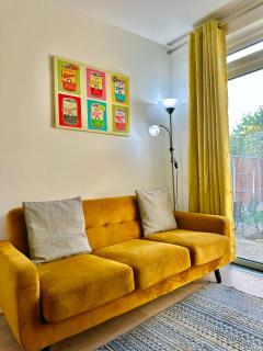 Enfield Contractor Base With Games Room - 9