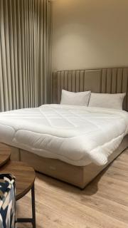 Studio with Back yard-Smart Entry - 7