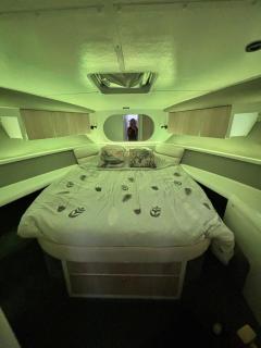 Boat with Jacuzzi - Bateau avec Jacuzzi - 6