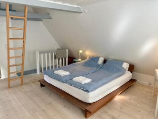 Historical Townhouse - 2