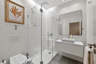 My Lisbon Apartment with AC - 6