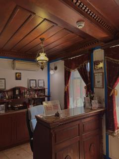 Family Hotel at Renaissance Square - 1