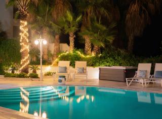 Villa Alexandra: Sea Views Pool Jacuzzi Sauna - 9