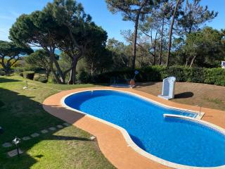 PARADISE ON THE BEACH - 6