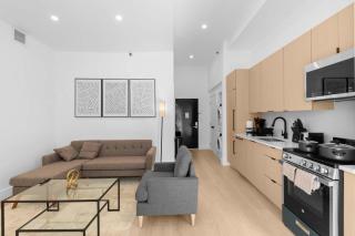 19-4G 2BR 2Baths Luxury Apt East Village - 0