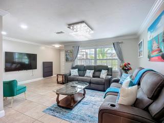 Siesta Key Paradise for Beach Lovers - 3