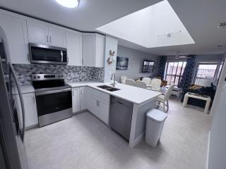 Tilghman Beach & Racquet Club, Step into paridise 3 bdrm 3 ba - 9