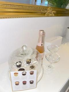 The Hidden Garden Gate Cabin - Wallington - 1