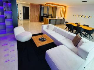 Design-Villa mit privatem Pool, Whirlpool & stimmungsvoller Beleuchtung - 8